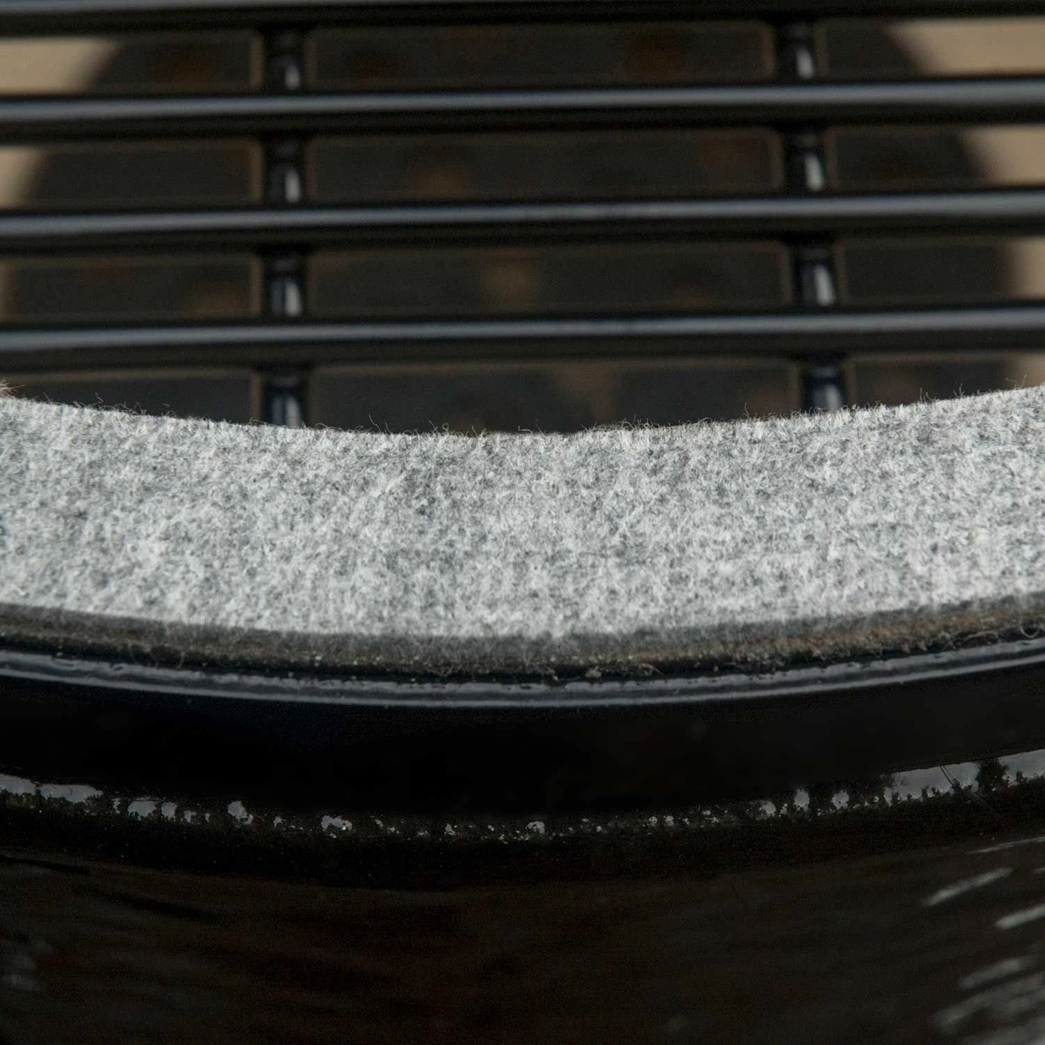 Primo CLGC Large Oval Ceramic Charcoal All-In-One Kamado Grill Head On Wheeled Cradle - Image 5