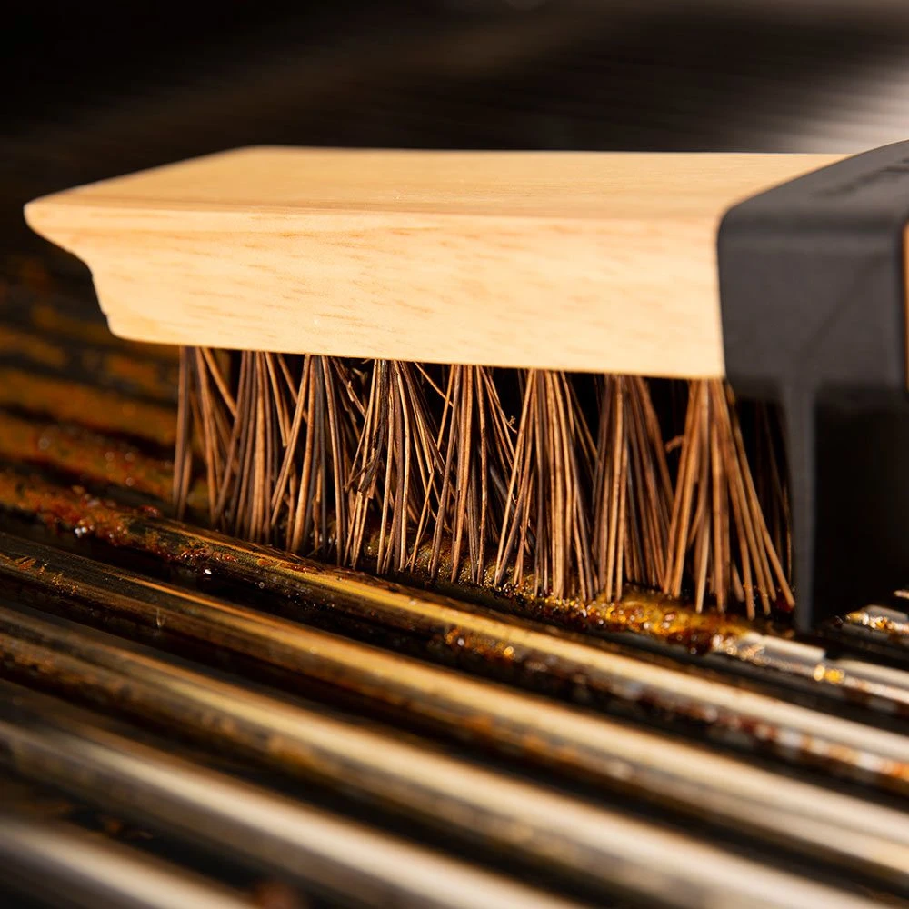Broil King 65228 Heavy Duty Wood Palmyra Grill Brush - Image 3