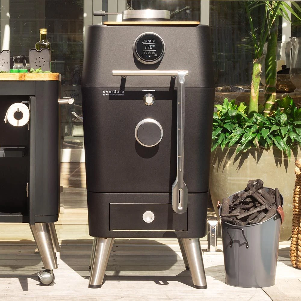 Everdure HBCE4K-Config 4K Electric Ignition Charcoal/Electric Outdoor Oven - Image 2