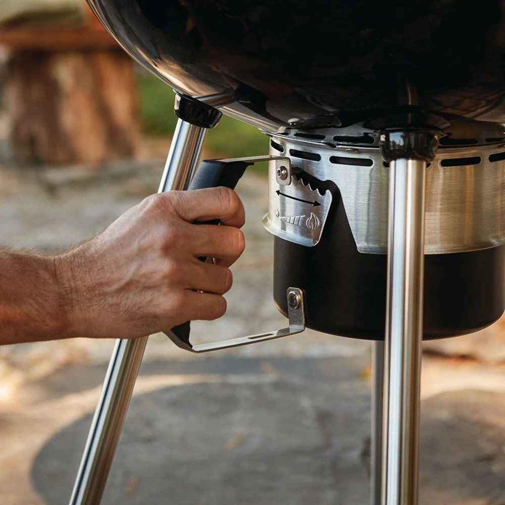 Napoleon NK22K-LEG-2 Rodeo Charcoal Kettle Grill - Image 5