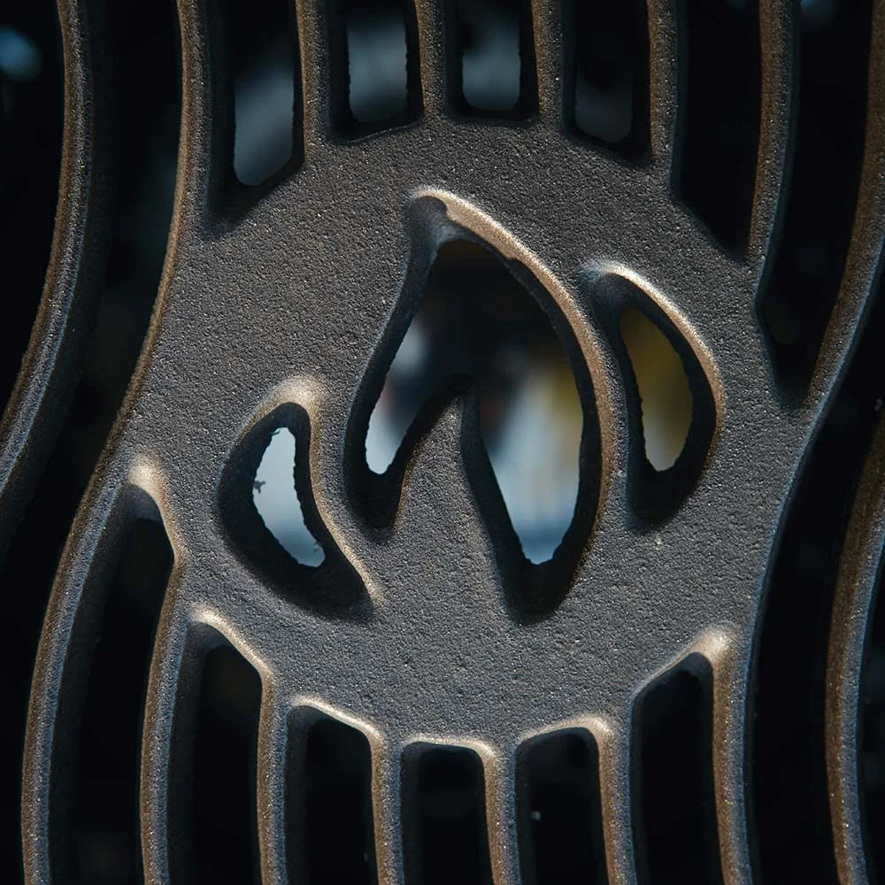 Napoleon PRO22K-LEG-2 Professional Charcoal Kettle Leg Grill - Image 6